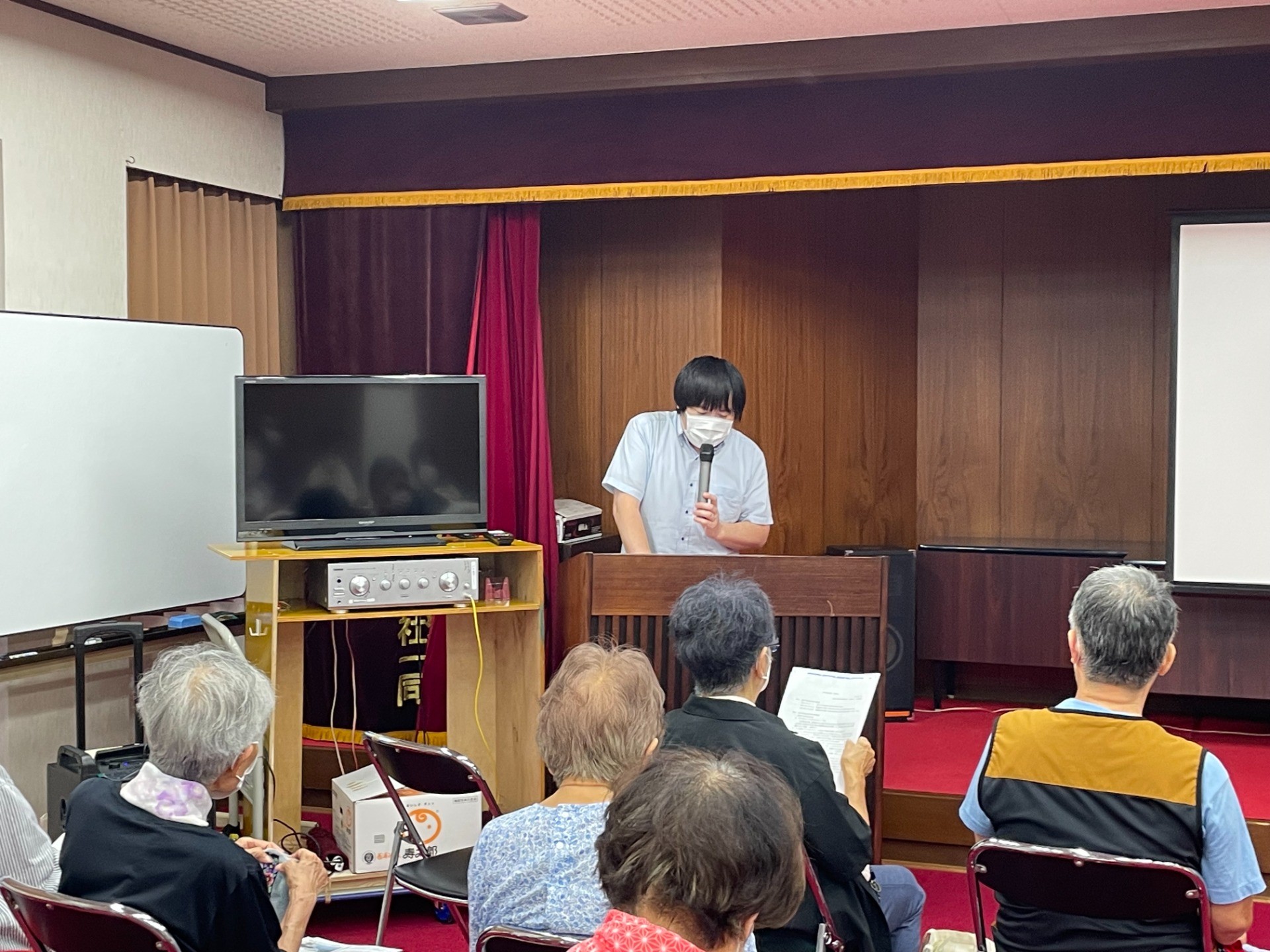 平和映画上映会を開催【川中島神明神社】（大師中央）