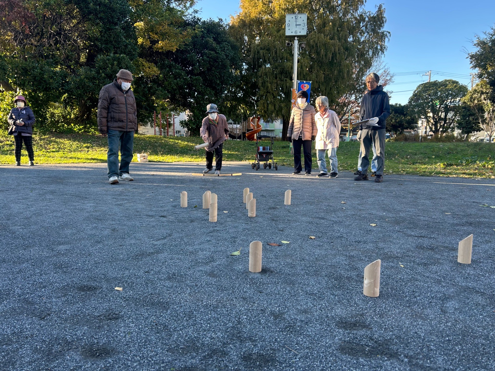 塩浜町公園でモルック体験会を開催（南大師支部）